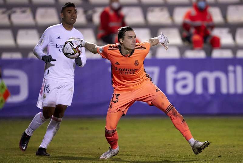 Андрей Лунин