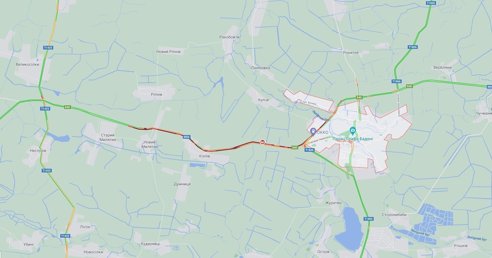 На месте происшествия образовалась многокилометровая пробка. dqxikeidqxiqqeant