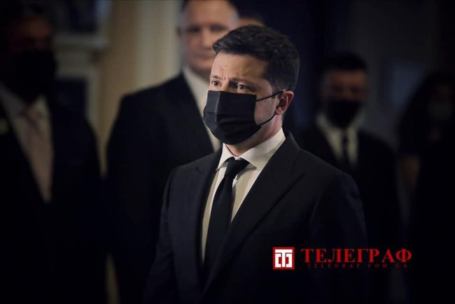 Хореографа Чапкиса похоронили в Киеве. Попрощаться с ним пришел Зеленский. 08