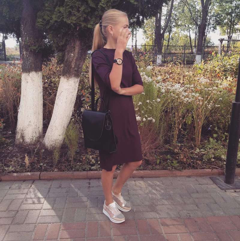 Екатерина Долган в платье