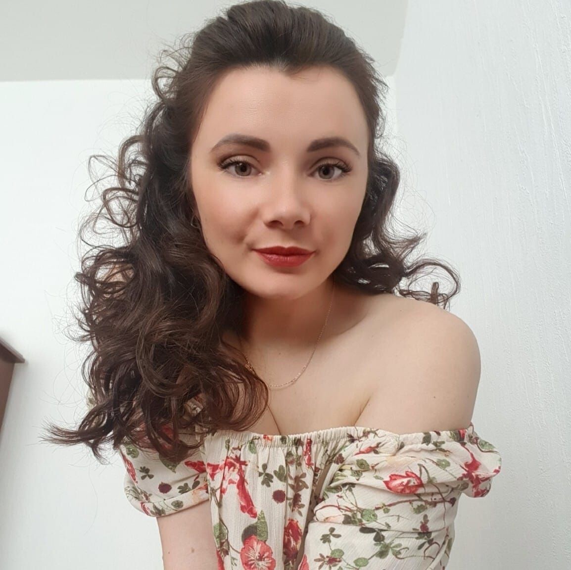 Аня часто ходила с синяками