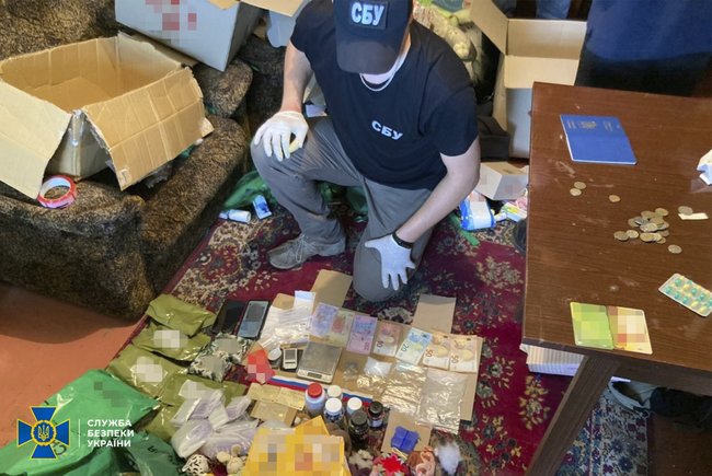 Группировка на Днепропетровщине занималась контрабандой наркотиков в страны ЕС, - СБУ 01 Группировка на Днепропетровщине занималась контрабандой наркотиков в страны ЕС, - СБУ 01 dqxikeidqxiqqeant