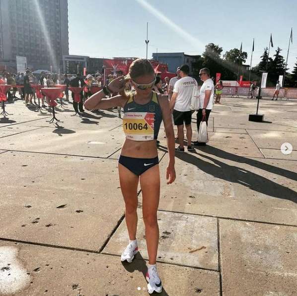 Последнее фото Кати на марафоне в Сумах dqxikeidqxitkant