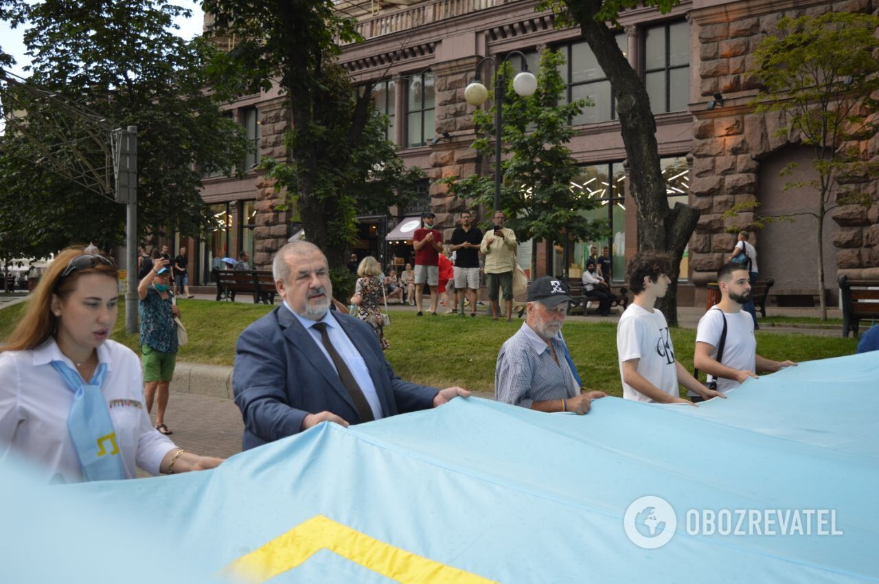 Рефат Чубаров также участвовал в шествии