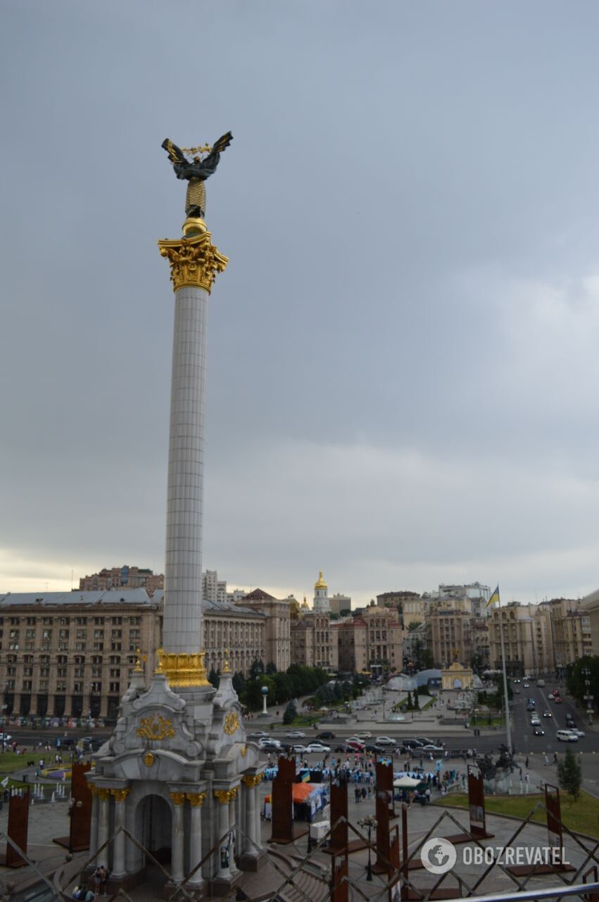 В Киеве отметили День крымскотатарского флага