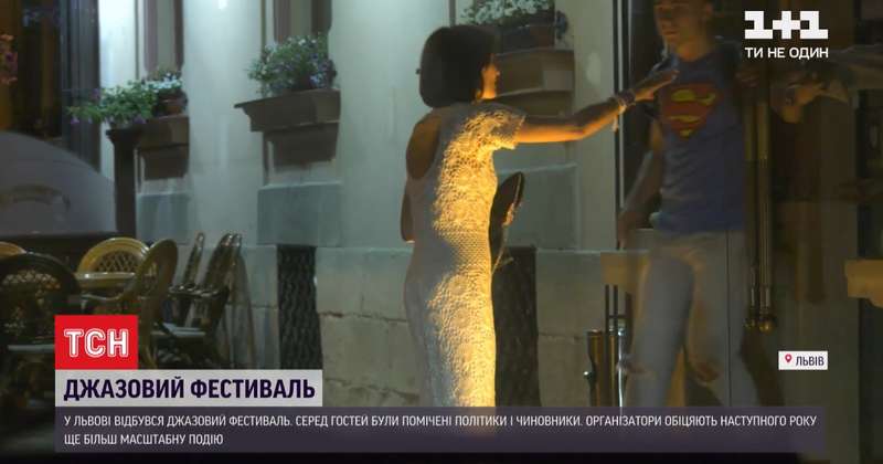 Рожкова была в ажурном платье dqxikeidqxiqqeant