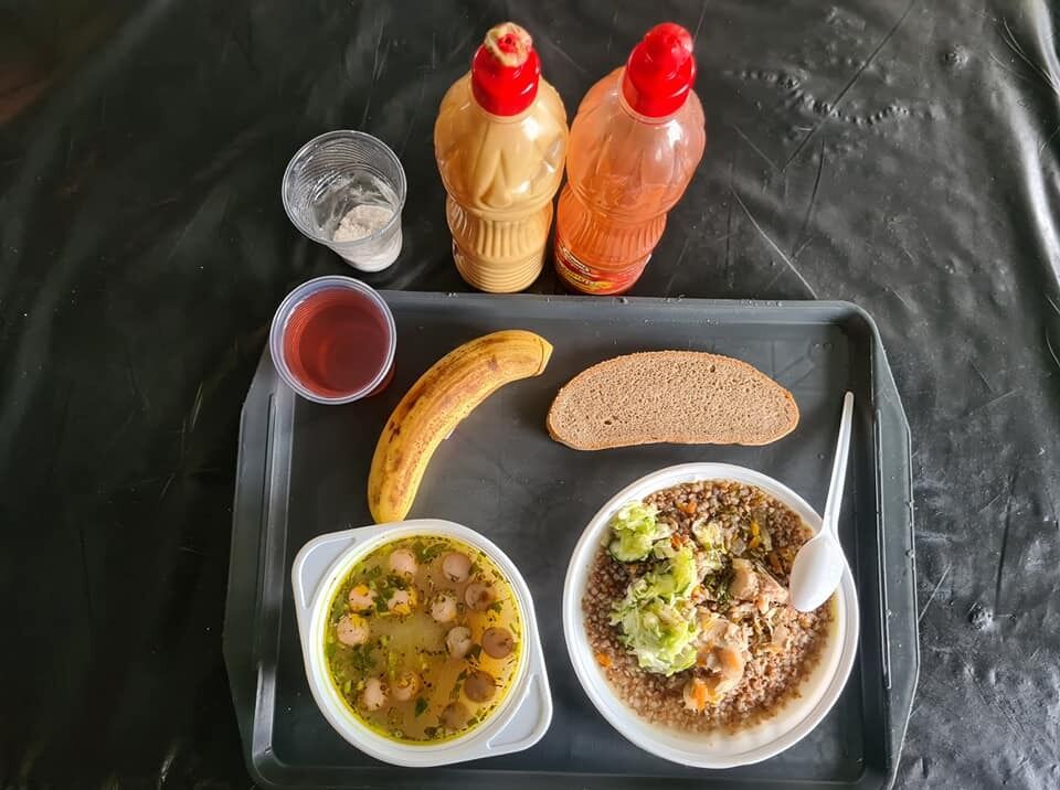 Кормят 3 раза в день