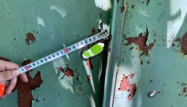 Обстрел зацепил частный дом dqxikeidqxitkant