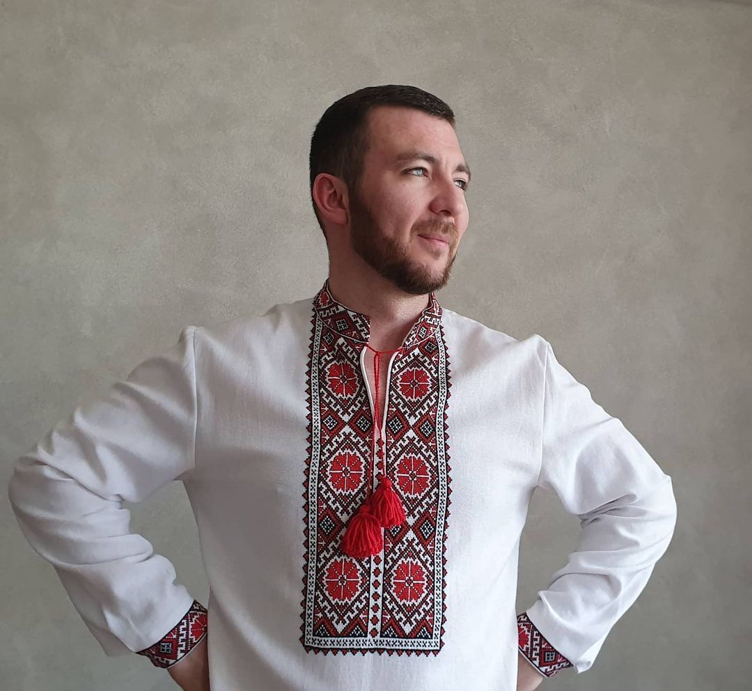 Сергею Никифорову 34 года