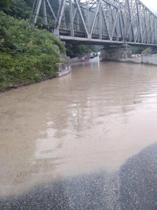 Последствия паводка в поселке Ясиня