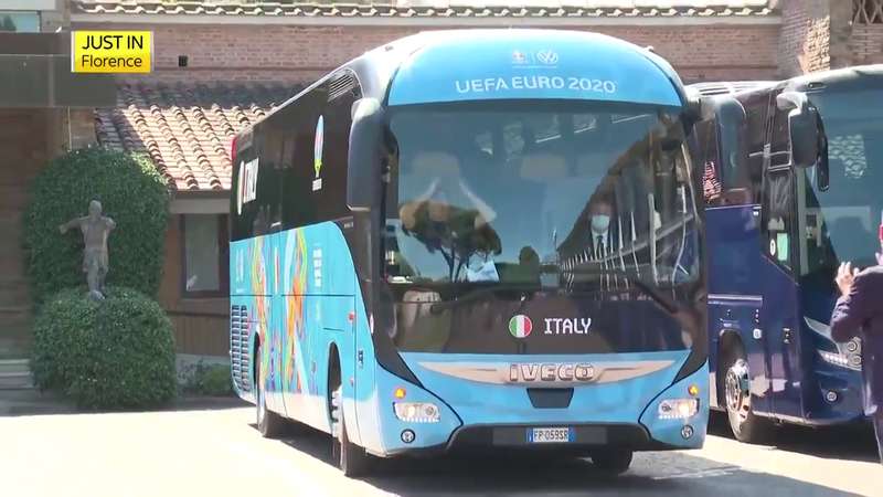 Автобус уехал без Виалли dqxikeidqxiqqeant