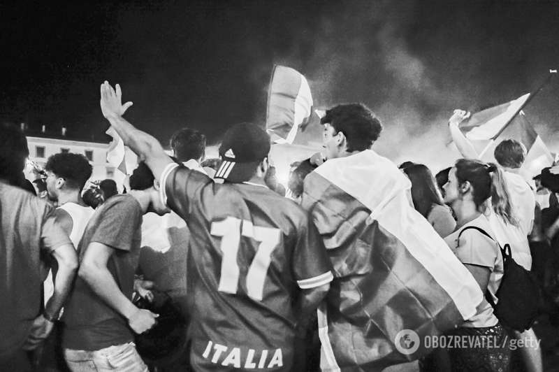 На улицах Италии массово отпраздновали победу на Евро-2020.