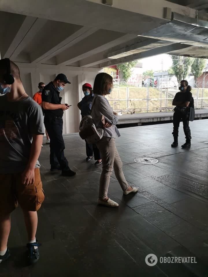 На станции "Черниговская"