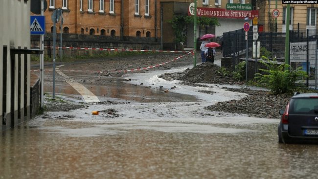 Германию затопило: 42 человека погибли, около 70 пропали без вести 12