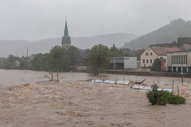 Германию затопило: 42 человека погибли, около 70 пропали без вести 05