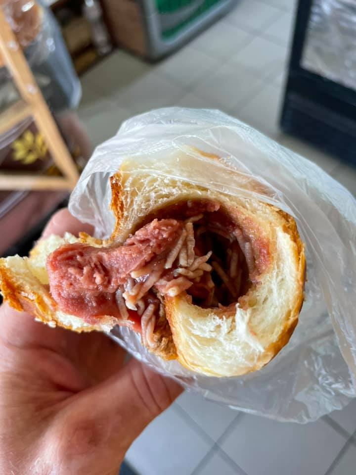 Та самая сосиска. dqxikeidqxiqqeant