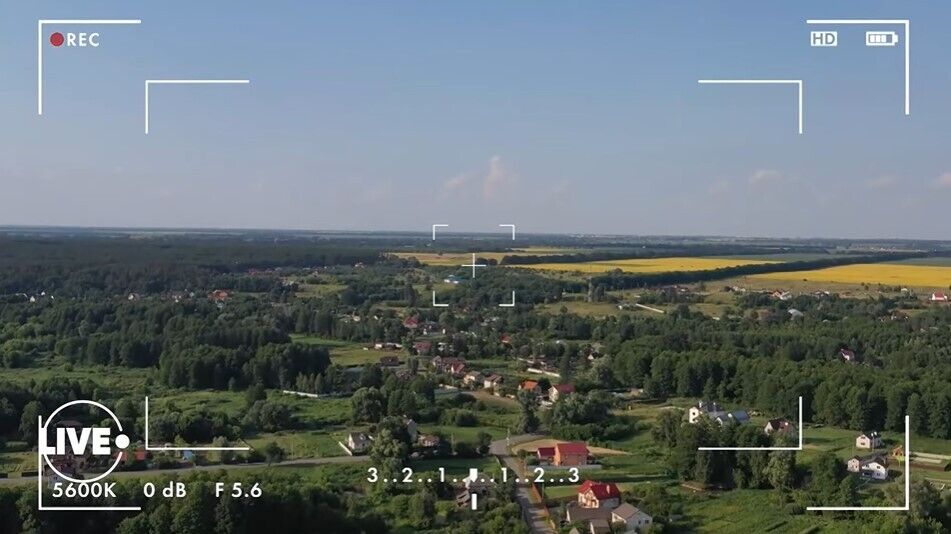 Юзик строит дом под Борисполем.