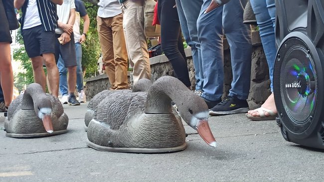 Гаага: в Киеве активисты пикетируют посольство Беларуси с требованием прекратить репрессии 13 Гаага: в Киеве активисты пикетируют посольство Беларуси с требованием прекратить репрессии 13