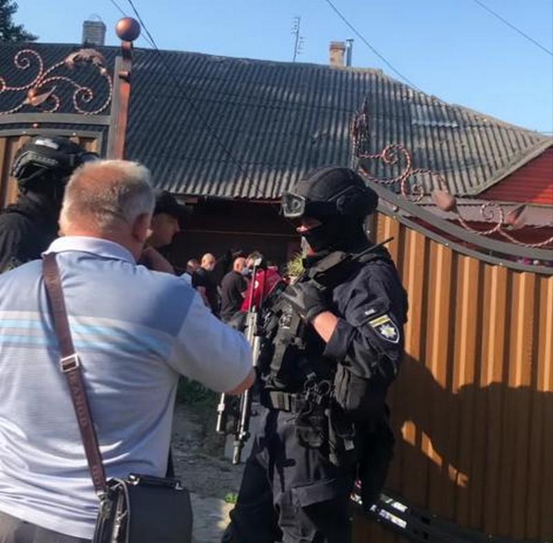 К обыскам привлекли спецназ. dqxikeidqxitkant