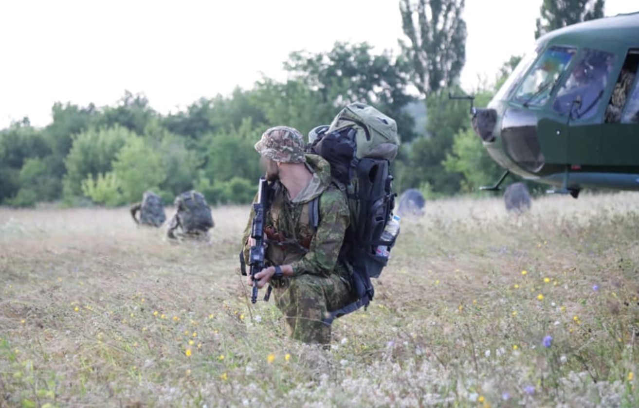 Спецназовцы ВСУ соревновались за звание лучших (фото) - 4 - изображение