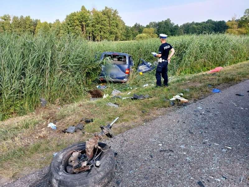 Машины отбросило в кювет. dqxikeidqxitkant