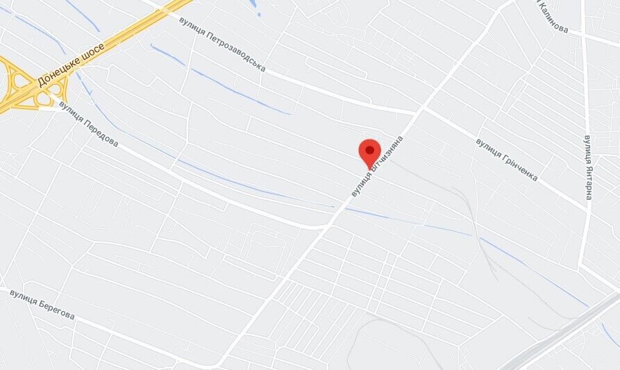 Канал находится возле перехода на улице Отечественной