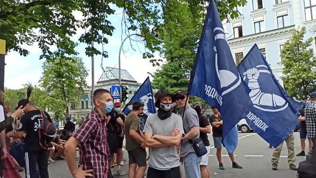 -    :      01 dqxikeidqxiqqeant