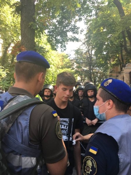 офис президента, лгбт-рейв, лгбт-прайд, киев-прайд, нацполиция dqxikeidqxitkant