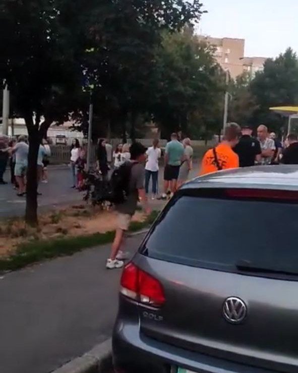 На Рабочей люди перекрыли дорогу (Фото) - новости Днепра dqxikeidqxitkant