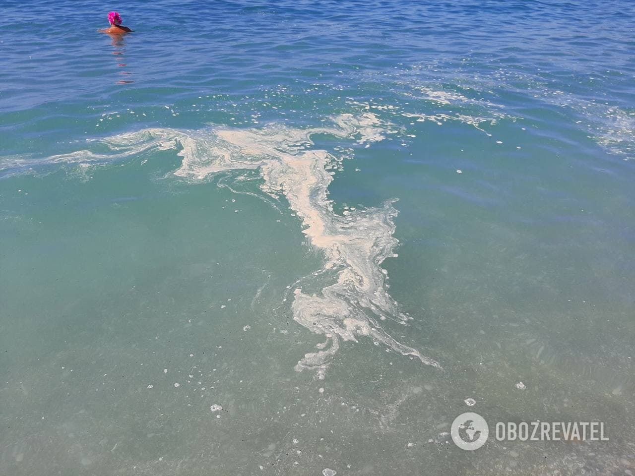 В Турции в море заметили странные осадки dqxikeidqxitkant