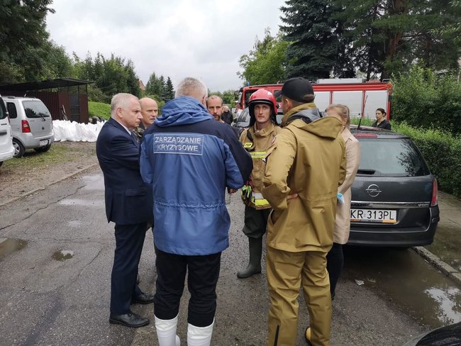 Польшу затопило: в стране прошли сильные ливни 06