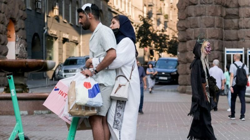 Приезжают семьями и тратят много денег: почему Украина облюбовали туристы из арабских стран. фото