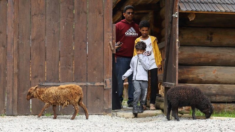 Приезжают семьями и тратят много денег: почему Украина облюбовали туристы из арабских стран. фото