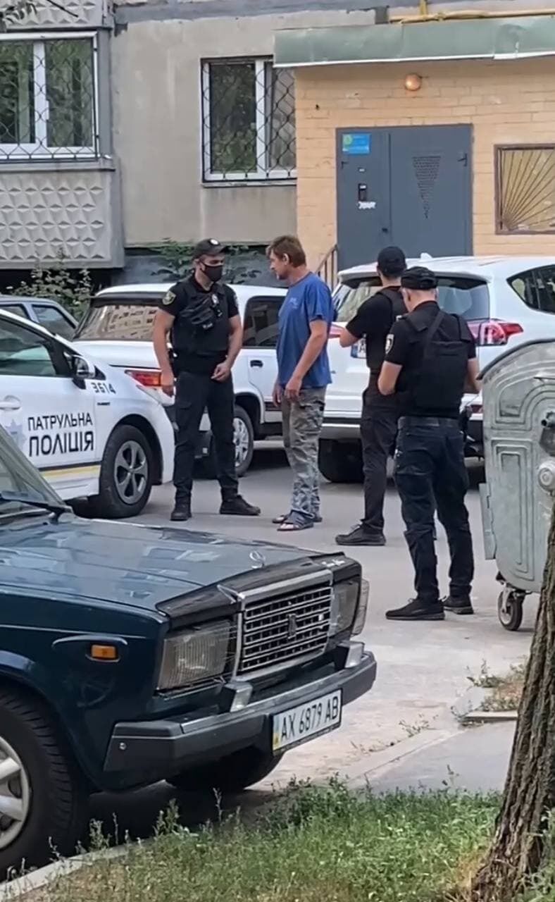 Задержание мужчины, грозившего взорвать дом в Харькове. dqxikeidqxiqqeant
