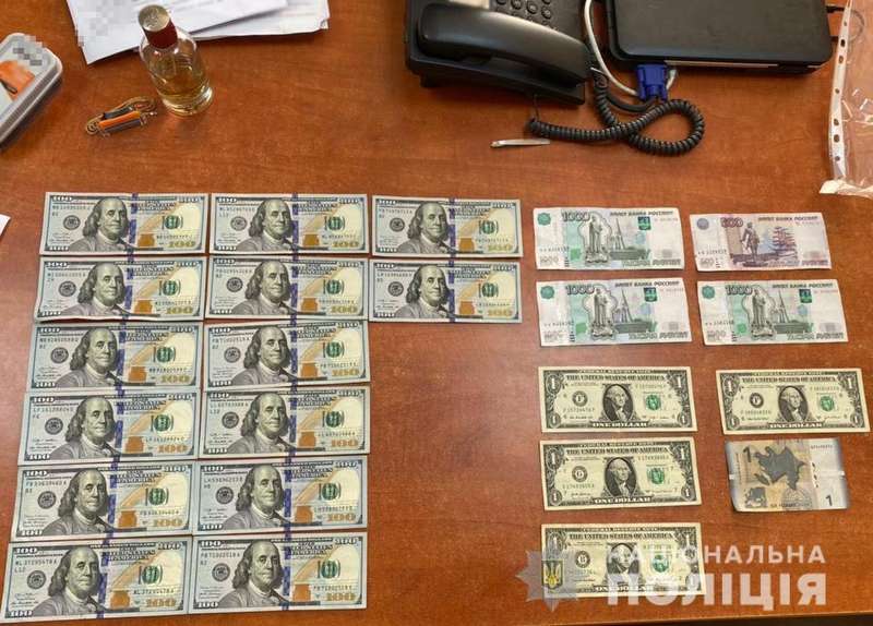 Гроші, які вкрали в одесита Гроші, які вкрали в одесита dqxikeidqxitkant