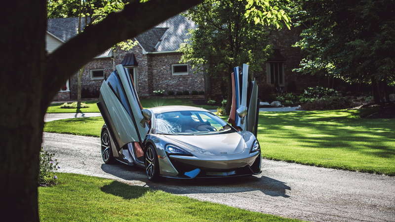 До первой "сотни" автомобиль разгоняется за 3,2 секунды, а максимальная скорость может достигать 328 км/ч dqxikeidqxiqqeant