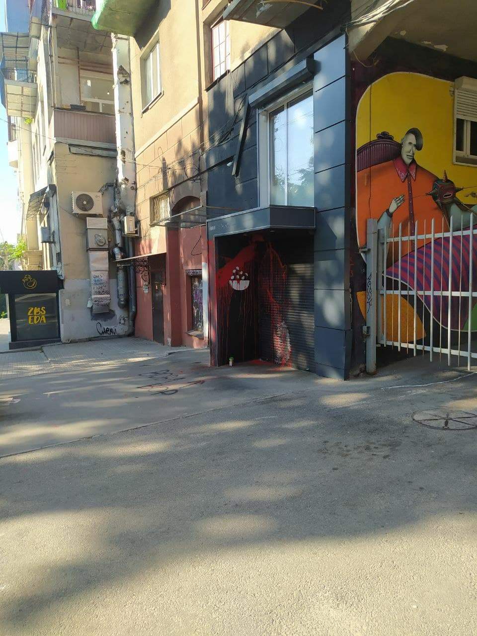 облили кафе депутатки ОПЗЖ у Харкові dqxikeidqxitkant