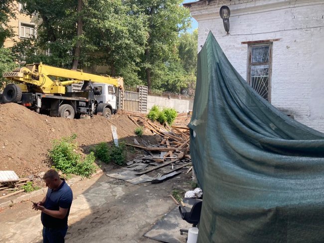 Активисты-защитники усадьбы Барбана перекрыли дорогу возле Львовской площади в Киеве 08 Активисты-защитники усадьбы Барбана перекрыли дорогу возле Львовской площади в Киеве 08