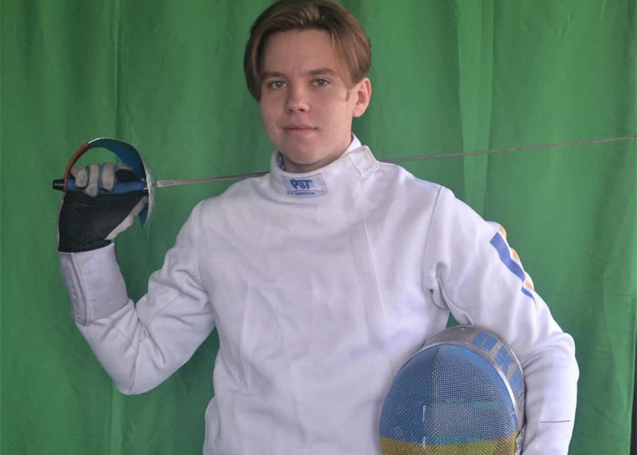 Артем Манько взял "серебро" Паралимпиады.