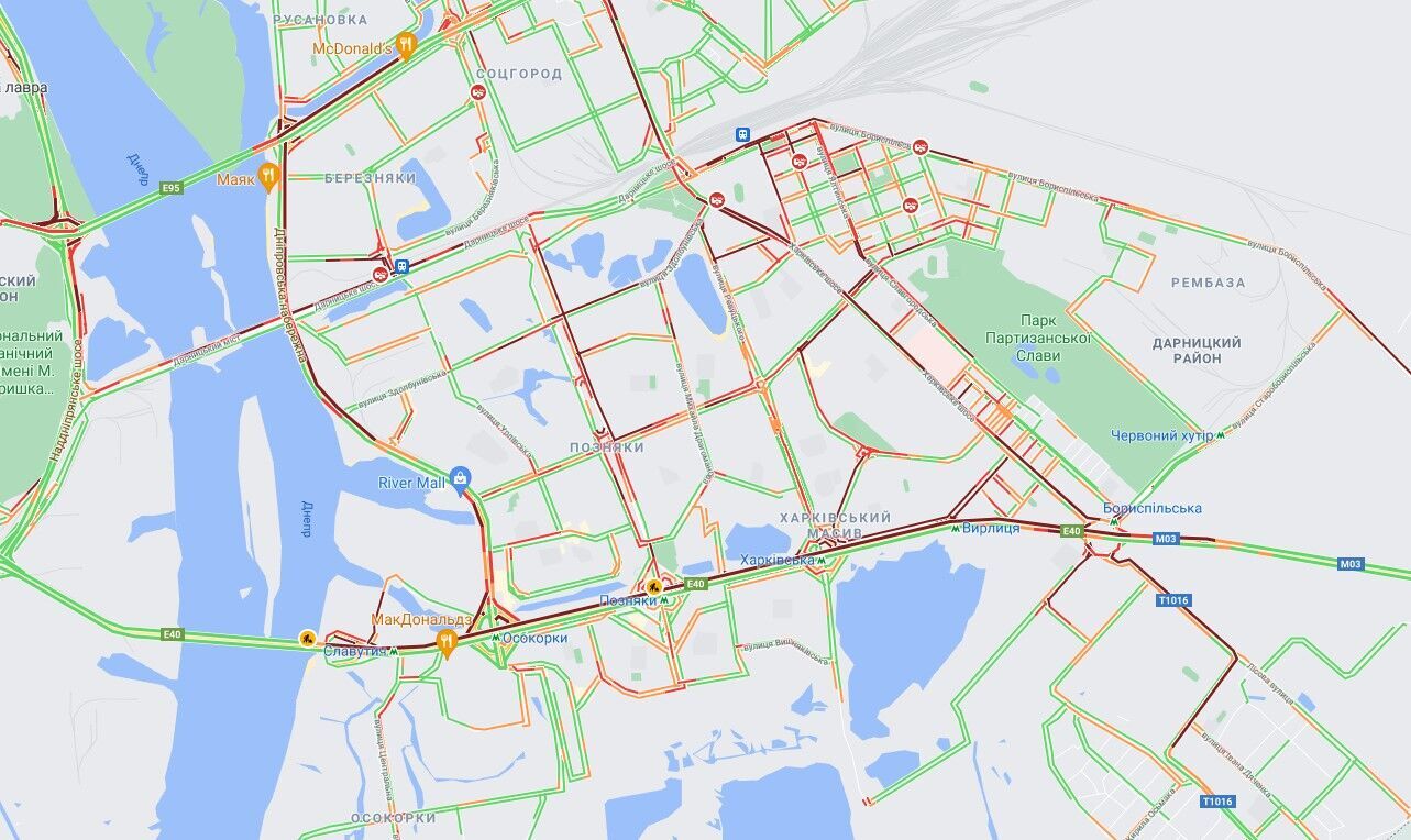 Пробка на проспекте Николая Бажана. dqxikeidqxiqqeant