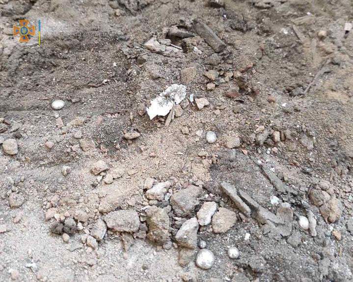 У Львові під час ремонту школи знайшли розлиту ртуть: фото з місця події dqxikeidqxiqqeant