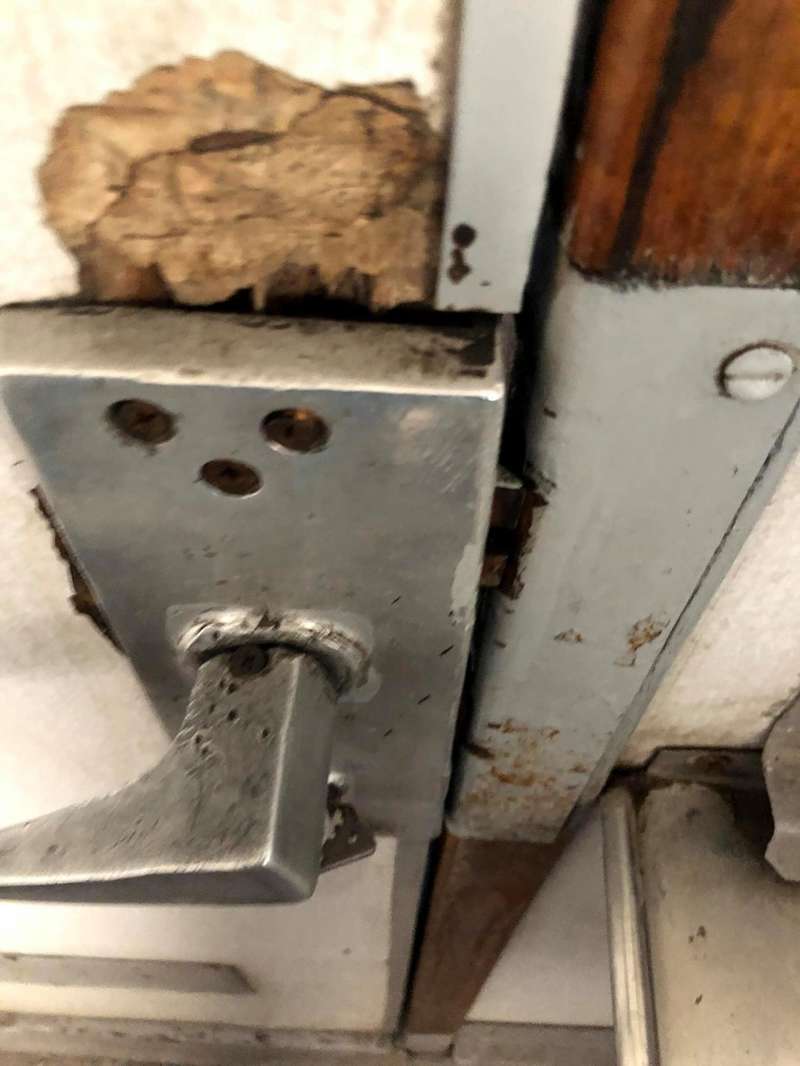 В Укрзализныце отремонтировали скандальный поезд, но пассажирам стало еще хуже dqxikeidqxiqqeant