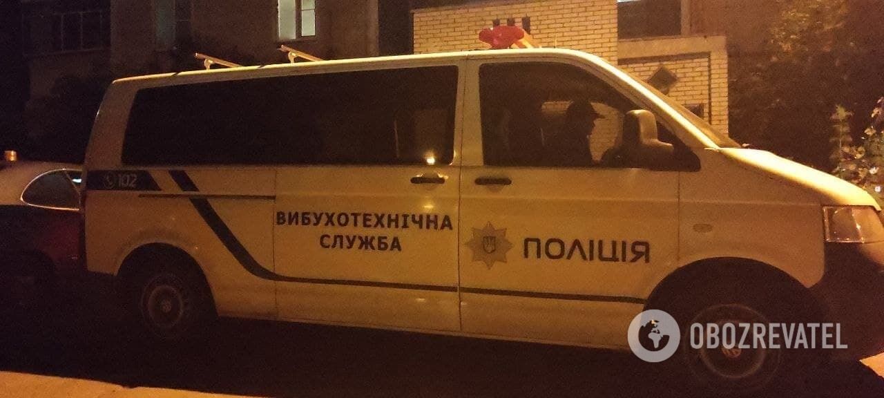 В Киеве мужчина угрожал устроить взрыв в многоэтажке: на место выезжал спецназ. Эксклюзивные фото и видео dqxikeidqxitkant