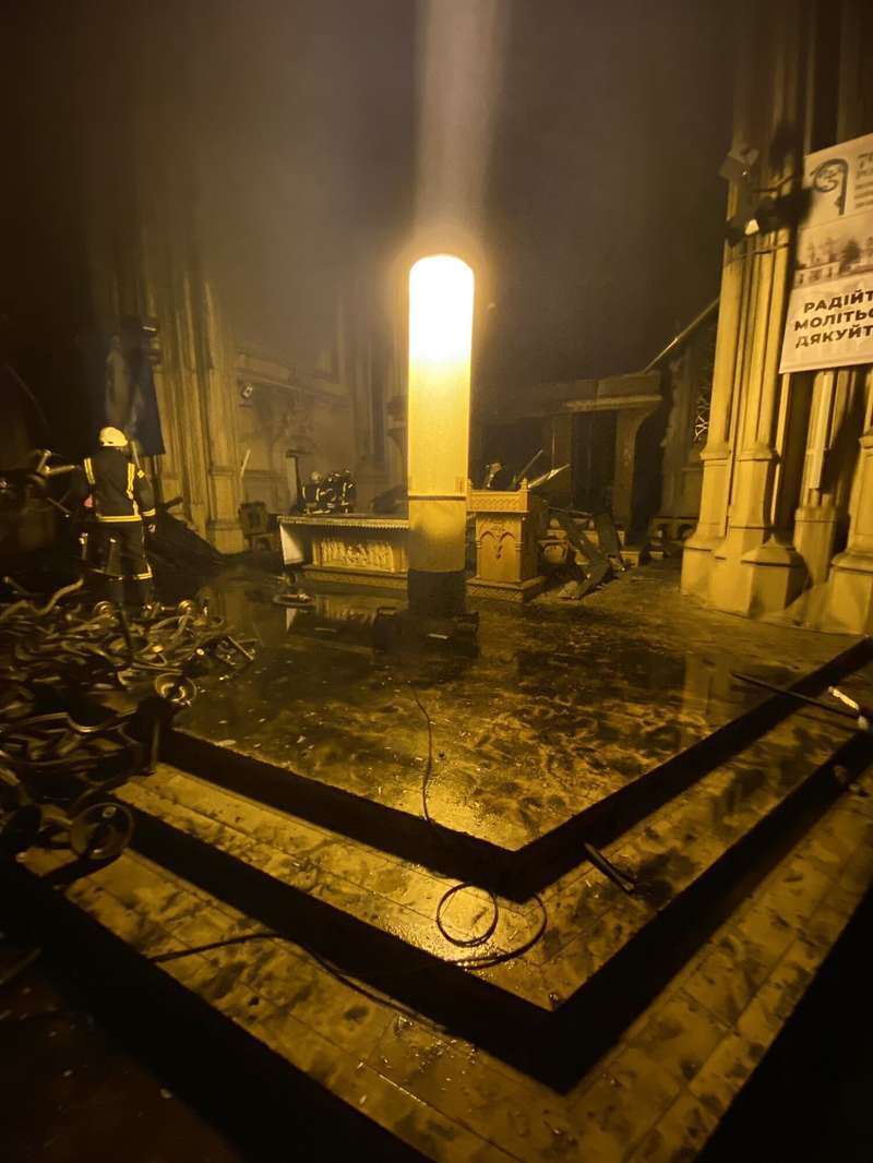 Последствия пожара. dqxikeidqxitkant