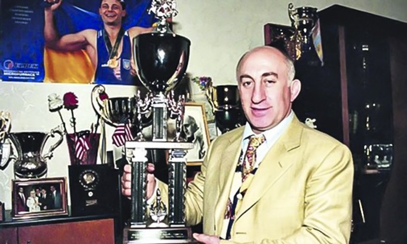 Борис Савлохов