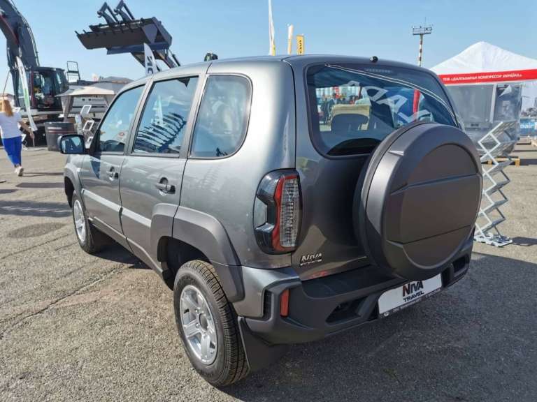 Колоссальное пренебрежение: украинцев возмутила российская "Лада" на выставке в Виннице dqxikeidqxiqqeant