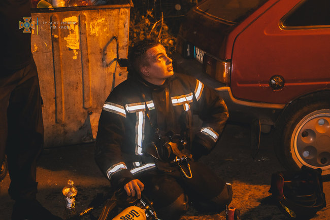 Ночью в Киеве произошел пожар в многоэтажном жилом доме: погибла женщина, выведены 50 человек, эвакуированы - 6, - ГСЧС 07 Ночью в Киеве произошел пожар в многоэтажном жилом доме: погибла женщина, выведены 50 человек, эвакуированы - 6, - ГСЧС 07