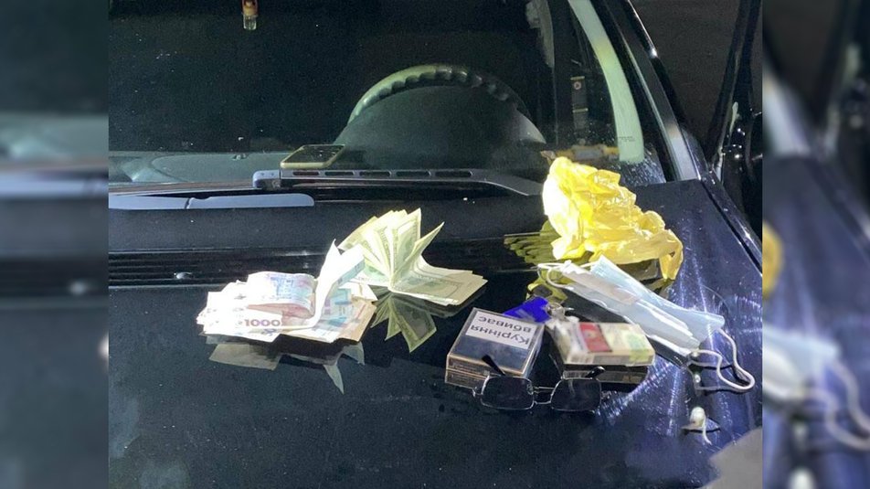 «Ваш родич у біді»: у Чернігові четверо пенсіонерів віддали невідомому чверть мільйона гривень dqxikeidqxiqqeant