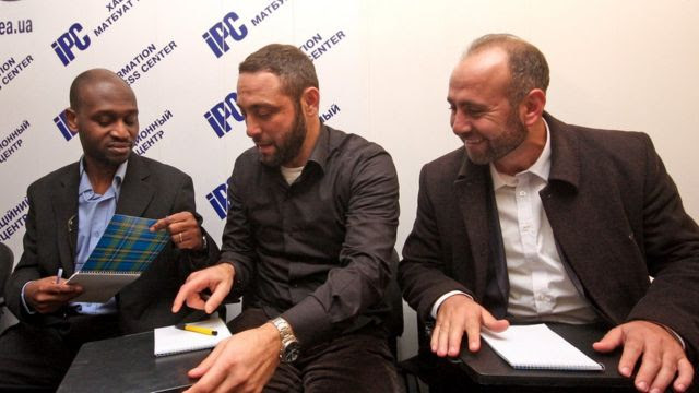 8  2013 .   " -"    ,       ( )      "--"