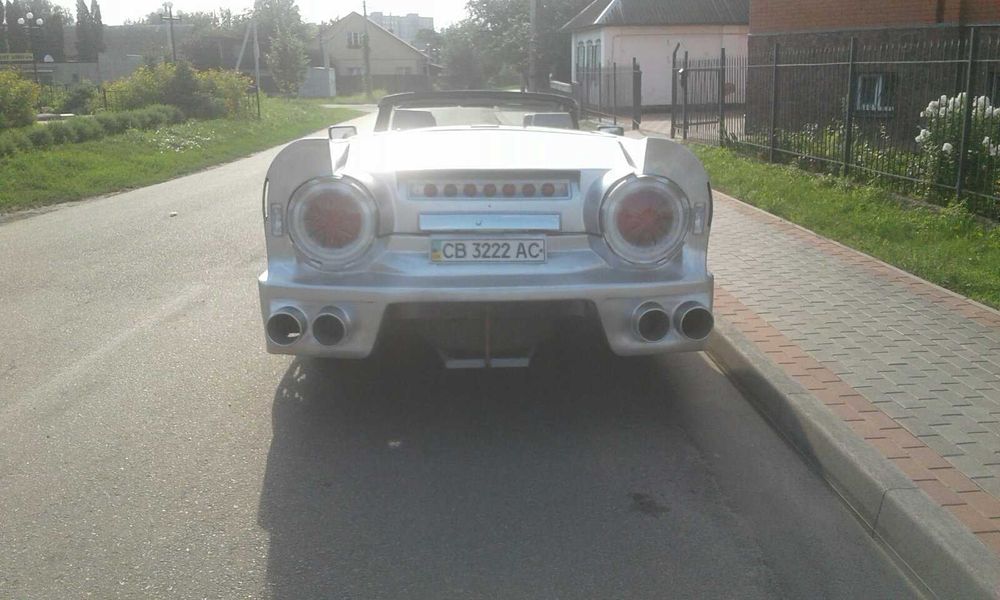 В Украине мастер превратил Jeep в огромный кабриолет: впечатляющие фото